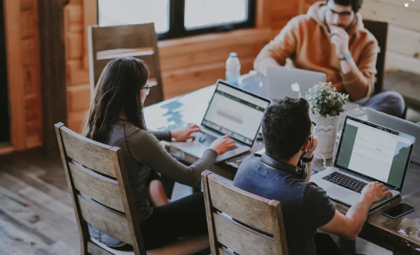 4 Razões para contratar uma empresa de marketing digital e não uma equipe interna